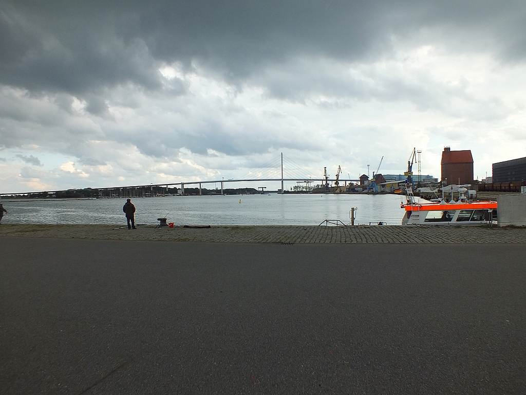 &copy; R.Thiel
29.09.2012 15:43:18
Stralsund
Ostsee 2012
Ostsee-Fotos