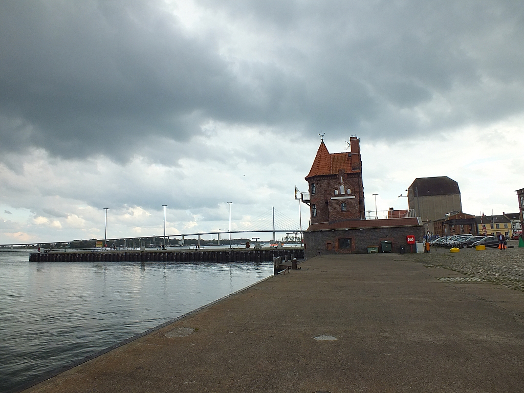 &copy; R.Thiel
29.09.2012 15:45:38
Stralsund
Ostsee 2012
Ostsee-Fotos