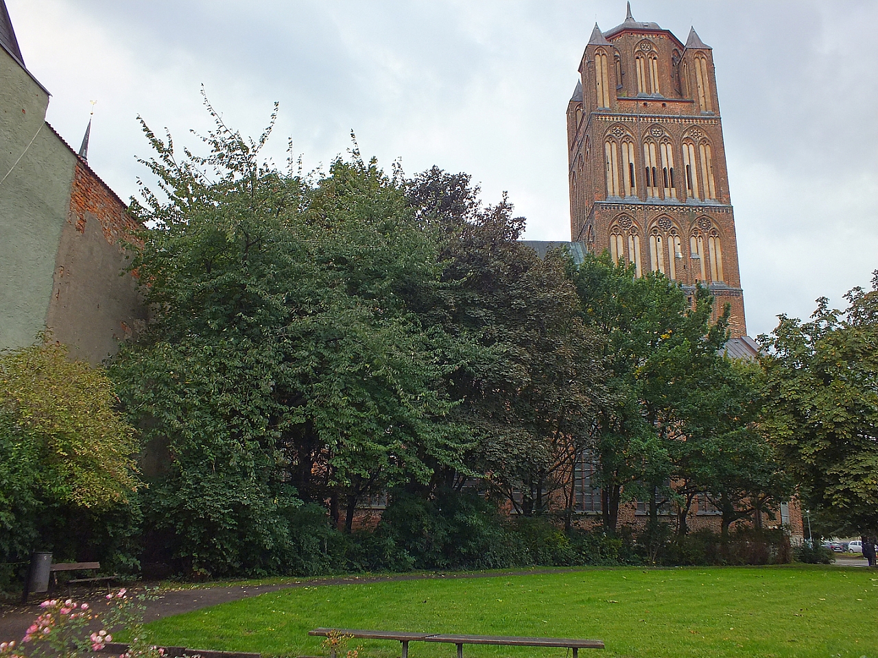 &copy; R.Thiel
29.09.2012 15:28:51
Stralsund
Ostsee 2012
Ostsee-Fotos