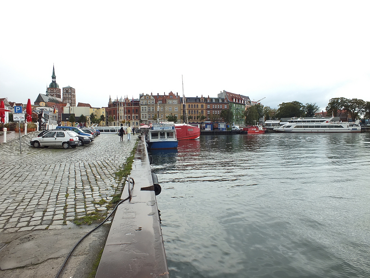 &copy; R.Thiel
29.09.2012 16:17:24
Stralsund
Ostsee 2012
Ostsee-Fotos