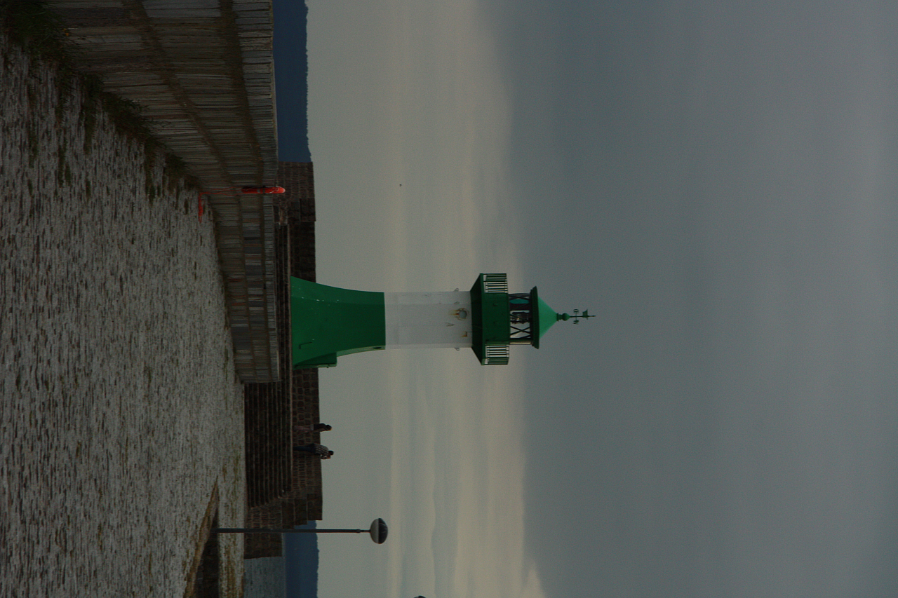 &copy; R.Thiel
18.08.2013 19:01:59
Sassnitz
Ostsee 2013
Ostsee-Fotos